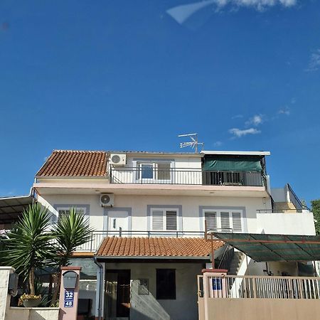 Apartmani Mare Шибеник Екстер'єр фото