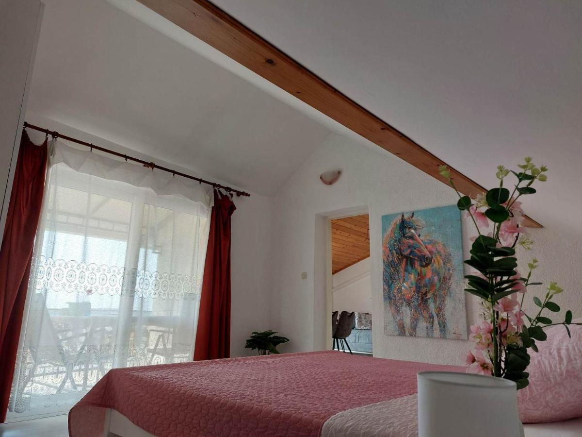 Apartmani Mare Шибеник Екстер'єр фото