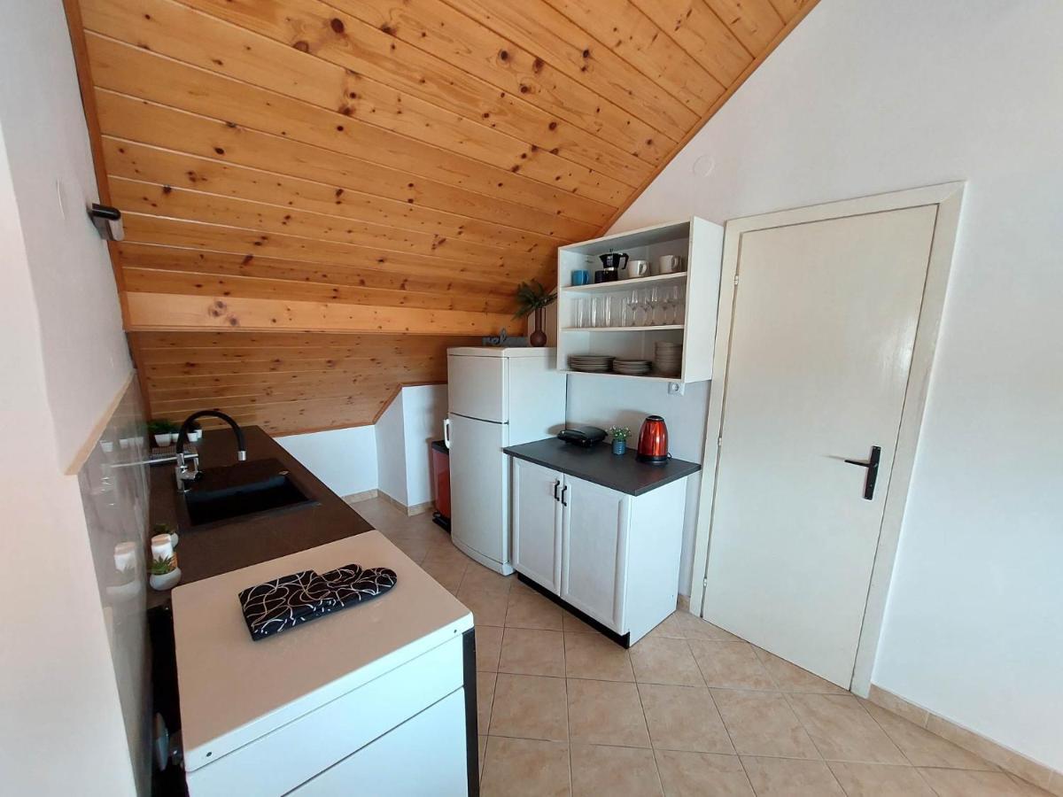 Apartmani Mare Шибеник Екстер'єр фото