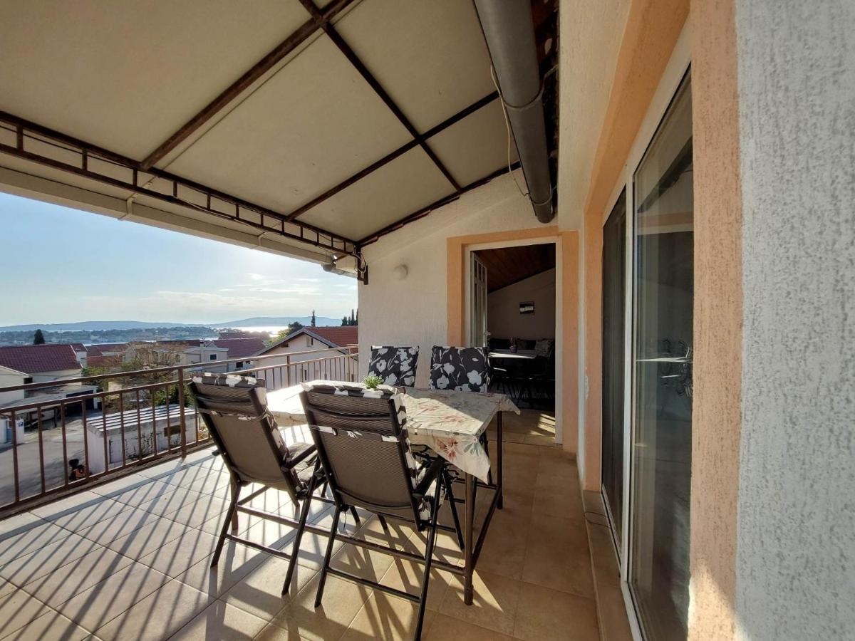 Apartmani Mare Шибеник Екстер'єр фото