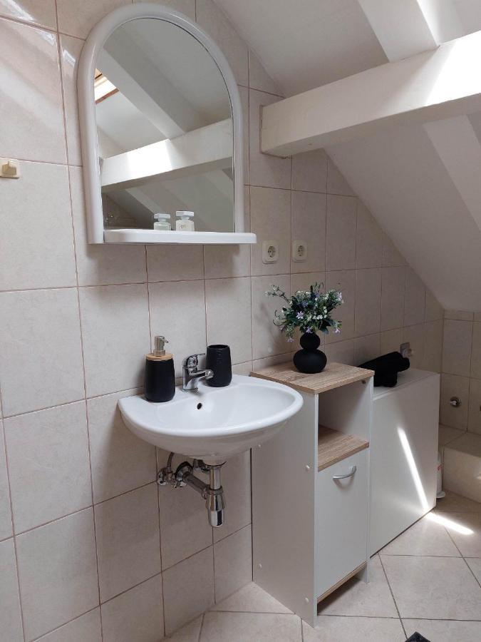 Apartmani Mare Шибеник Екстер'єр фото